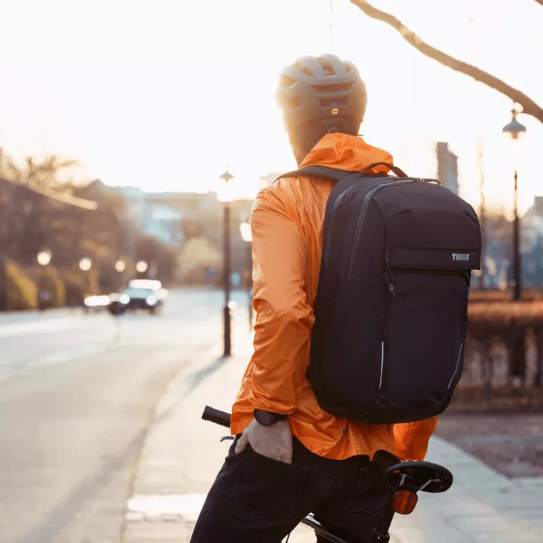 Рюкзак Thule Paramount Commuter Backpack 27L Black Рюкзак Thule Paramount Commuter Backpack 27L Black