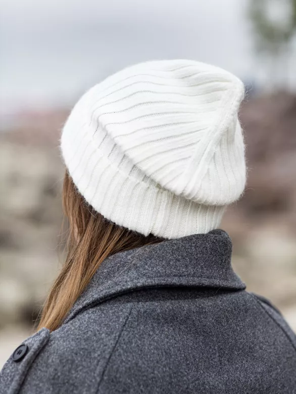 Шапка женская 11542 MARHATTER молочный (56-58) Шапка женская 11542 MARHATTER молочный (56-58)