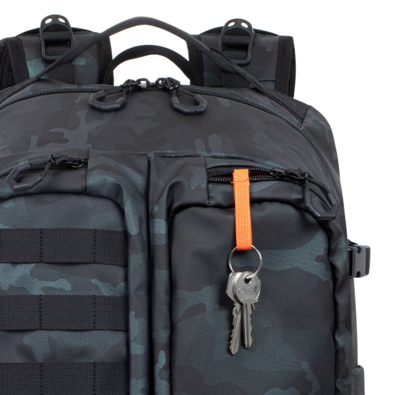 Рюкзак для ноутбука 17.3" RIVACASE, 7661 navy camo Рюкзак для ноутбука 17.3" RIVACASE, 7661 navy camo