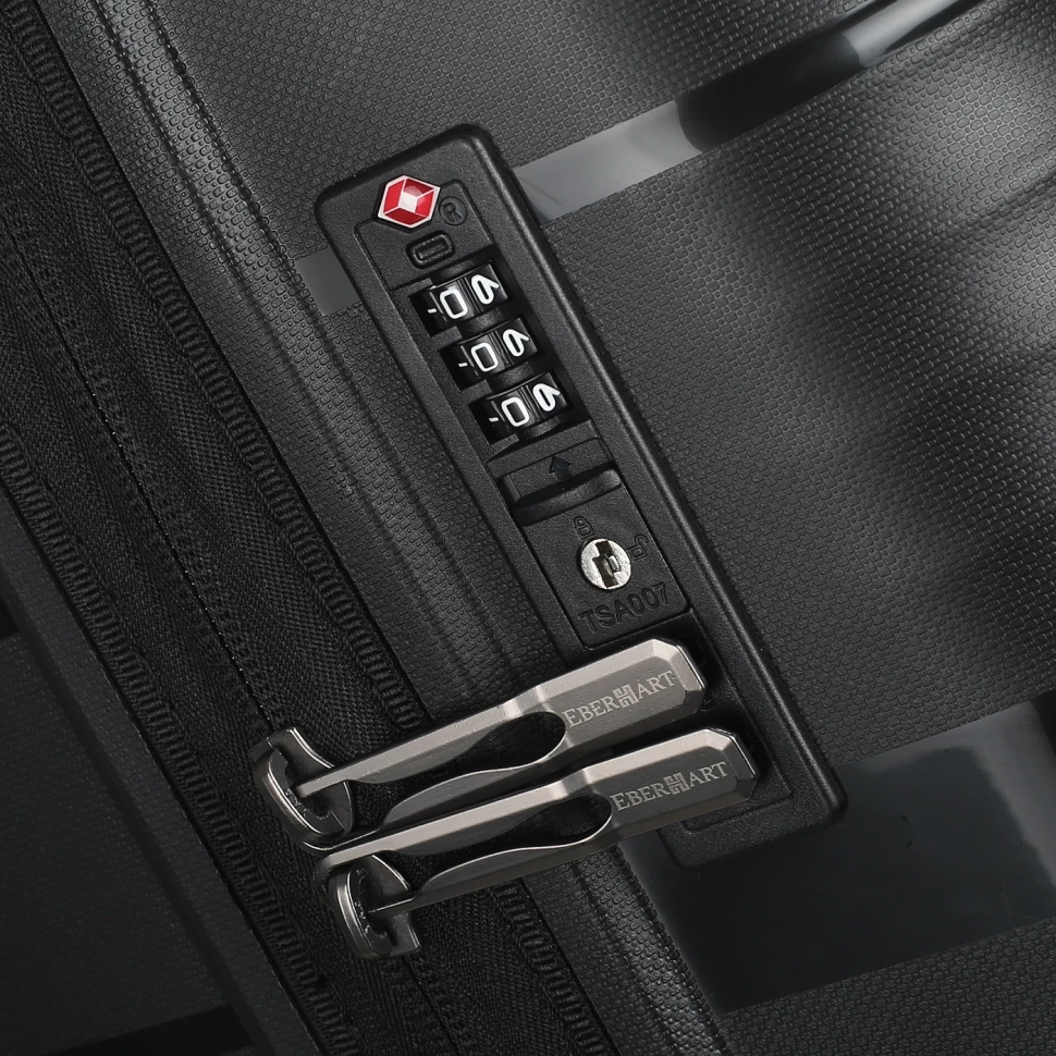 Чемодан Eberhart 46W Wave полипропилен Чемодан Eberhart 46W Wave полипропилен