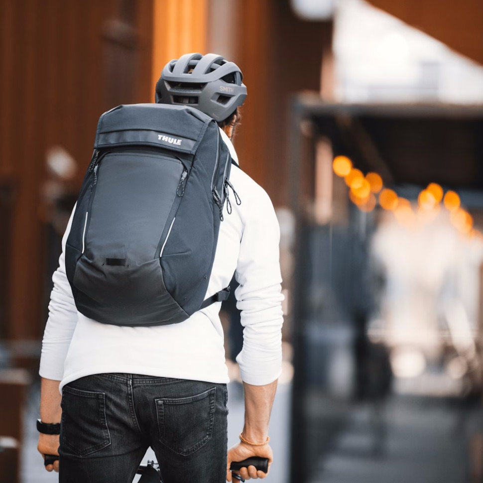 Рюкзак Thule Paramount Commuter Backpack 27L Black Рюкзак Thule Paramount Commuter Backpack 27L Black