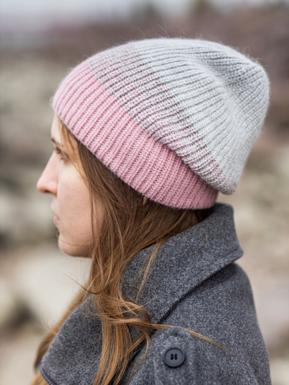 Шапка женская 12571 MARHATTER серо-розовый (56-58)