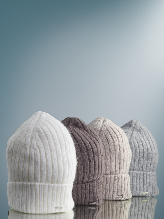 Шапка женская 11542 MARHATTER молочный (56-58) Шапка женская 11542 MARHATTER молочный (56-58)