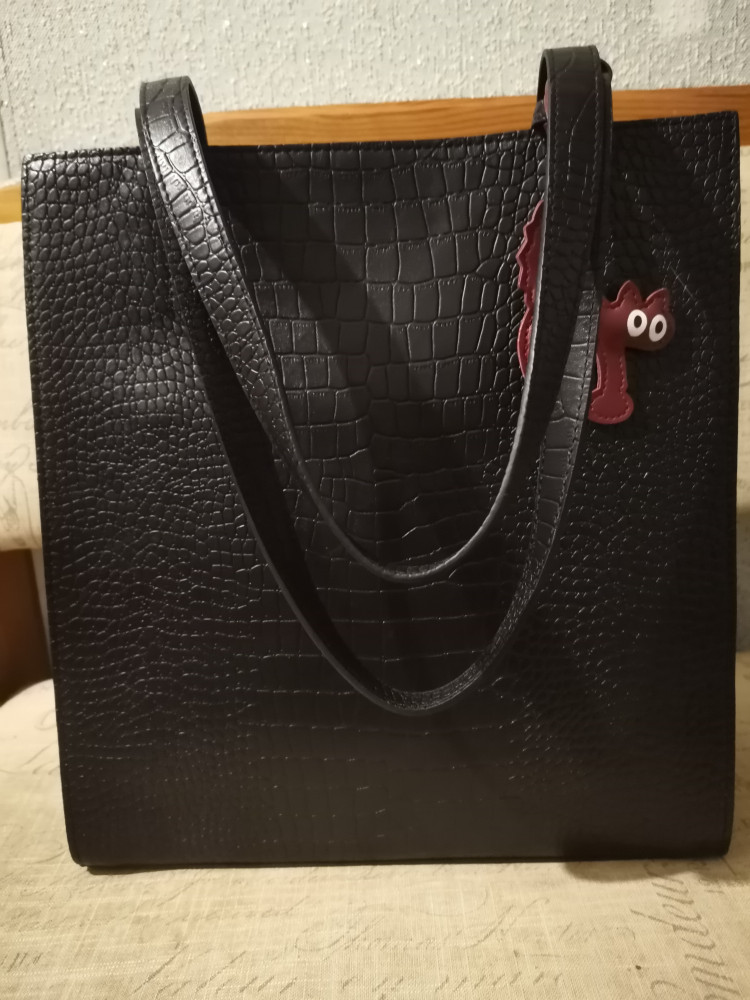 Вид спереди