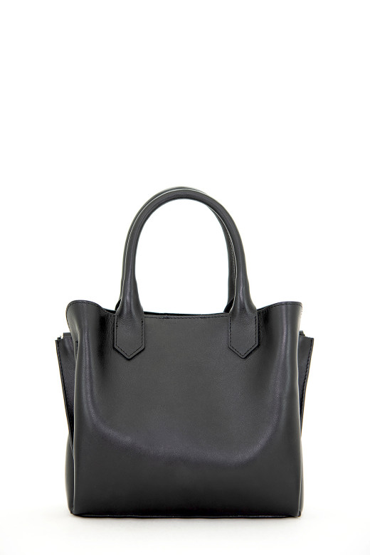 Сумка женская Protege Ц-599.8 чёрная гладкая Сумка женская Protege Ц-599.8 чёрная гладкая