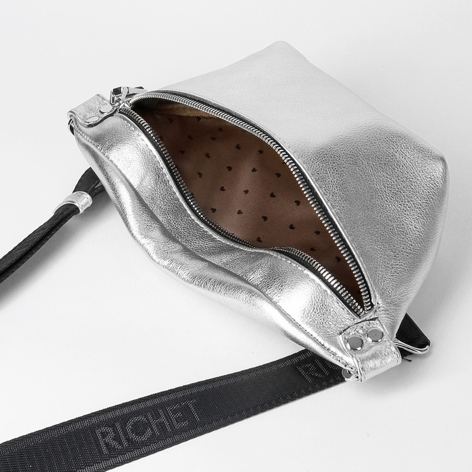 Сумка на пояс Richet 2476VNM серебряная